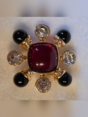 New Vintage-style Maltese Cross Brooch / Pin